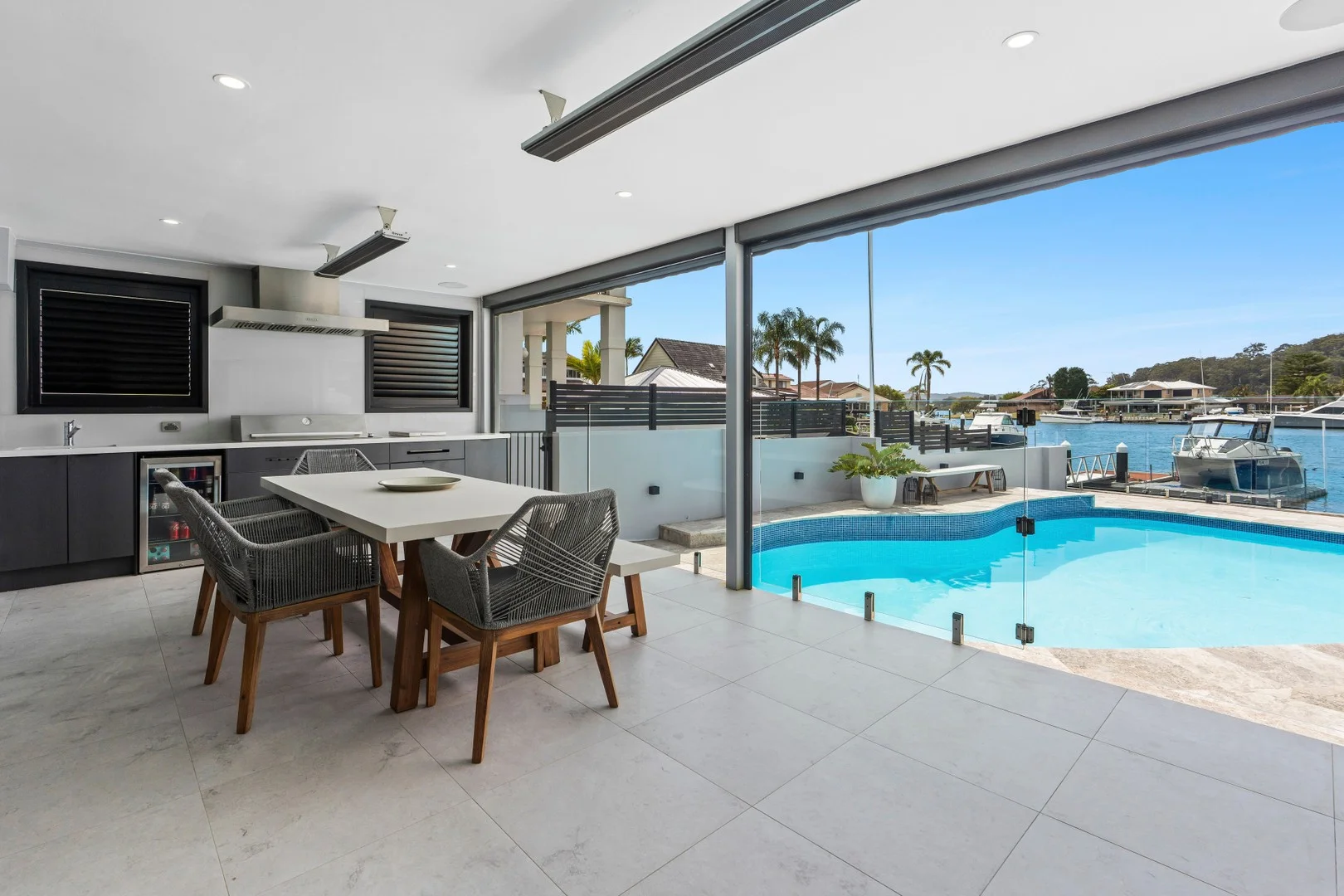 Additional image 3 of 117 Helmsman Blvd, St Huberts Island NSW 2257