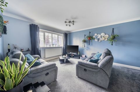 Ashdene Gardens, Reading, Berkshire RG30