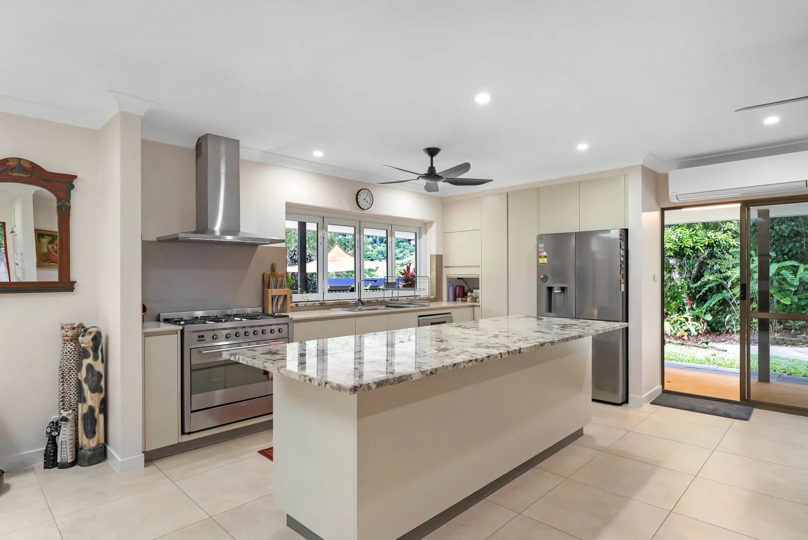 102 Stanton Road, Smithfield QLD 4878 photo 4