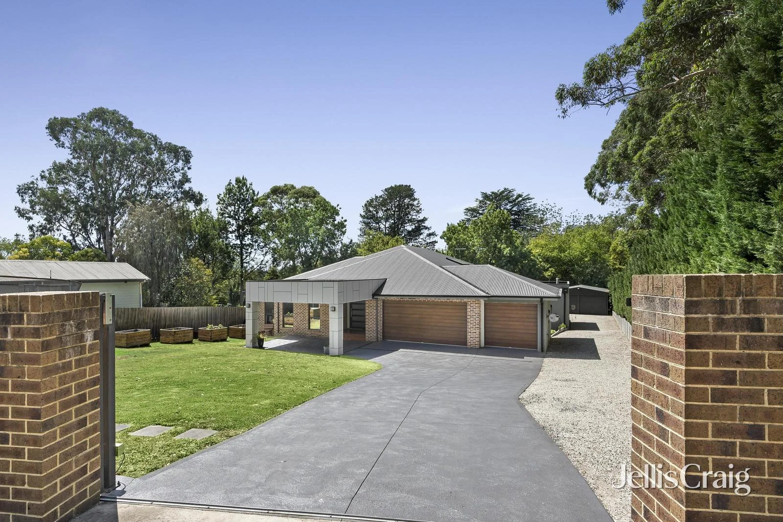 2 Hordern Road, Mount Evelyn VIC 3796