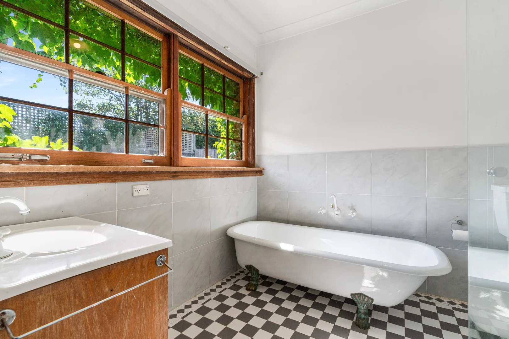 Additional image 16 of 10 & 10A Apple Gate Close, Mittagong NSW 2575