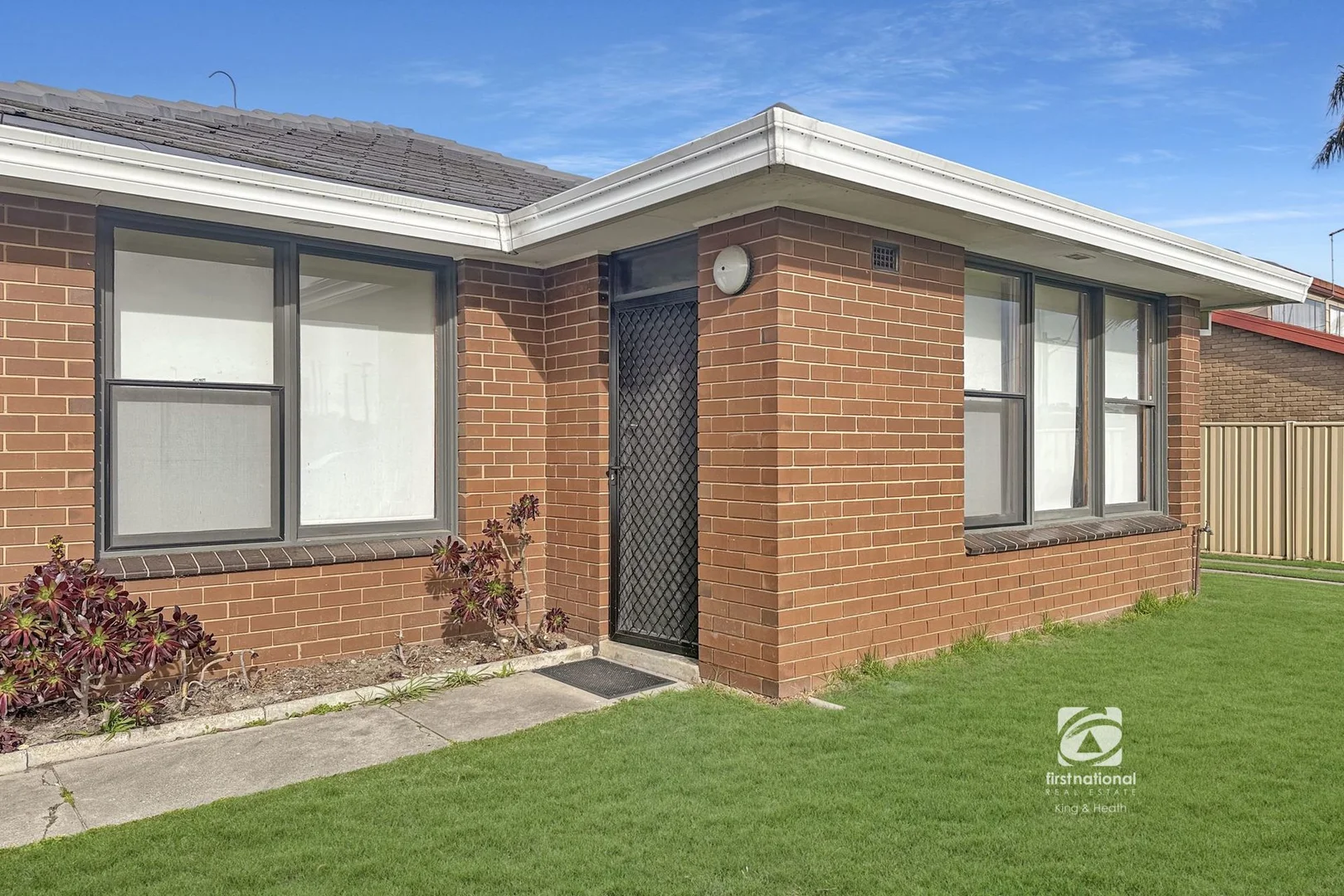 Additional image 3 of 4/28 Rowe Street, Lakes Entrance VIC 3909