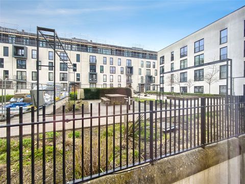 Highgate, Longmead Terrace, Bath BA2, Studio to rent
