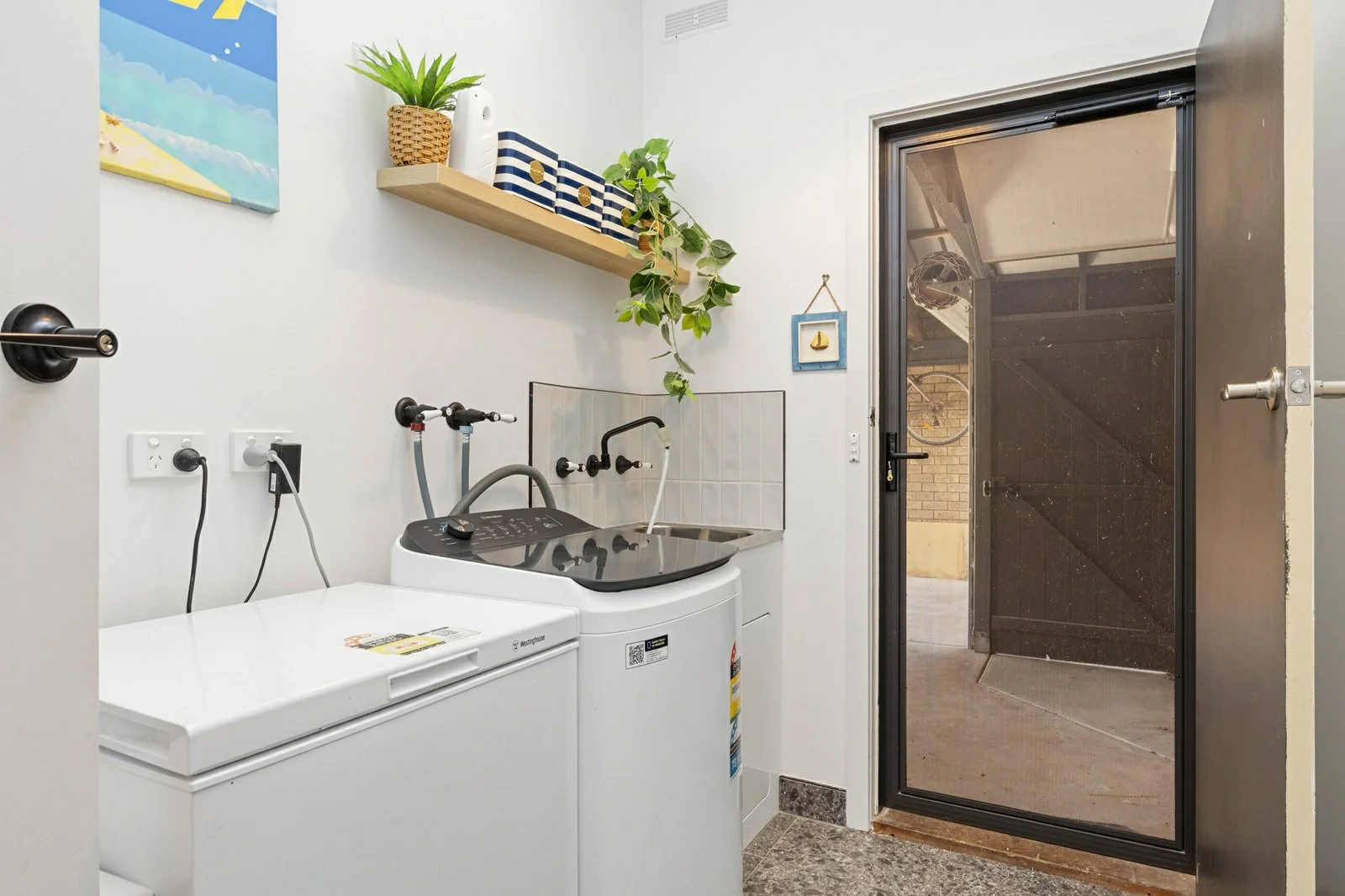 Additional image 14 of 8 Endeavour Court, Lakes Entrance VIC 3909