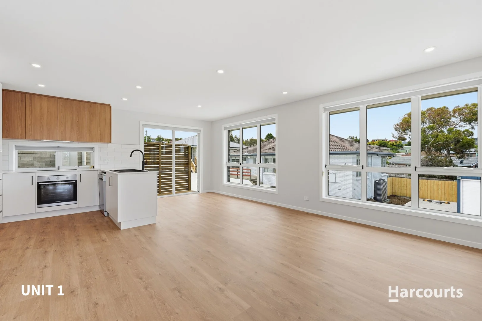 Additional image 2 of 1-3/11 Vicary Place, Rokeby TAS 7019