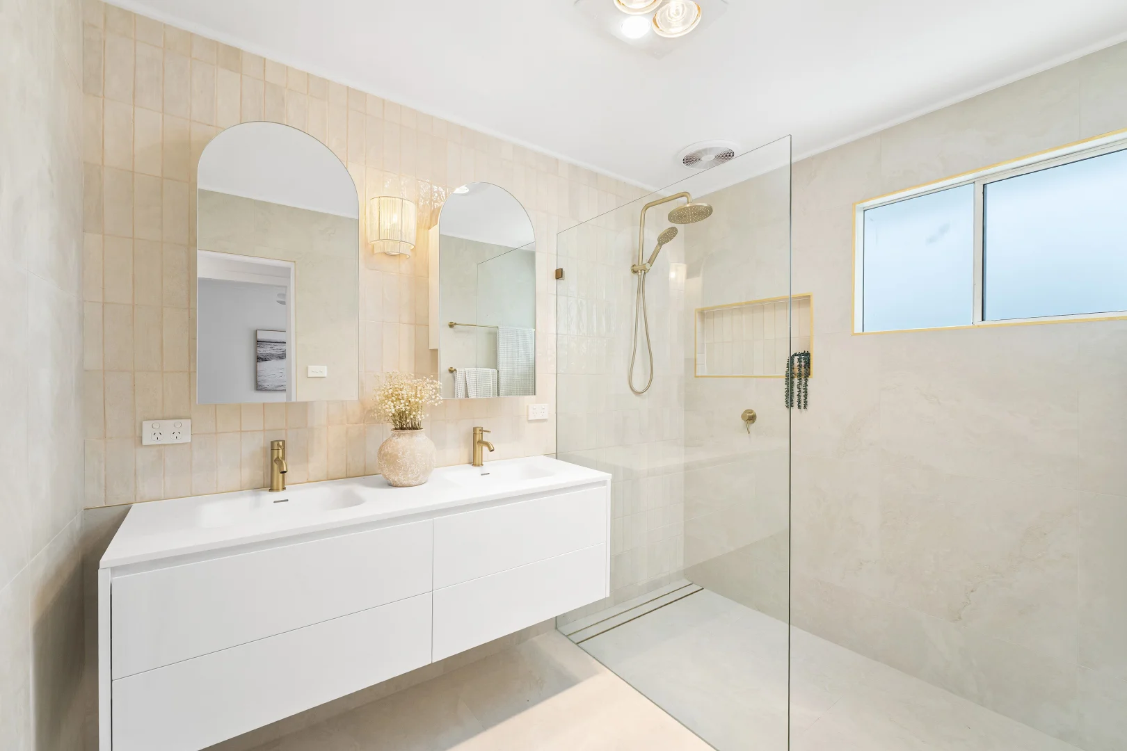 Additional image 6 of 75 Lakedge Avenue, Berkeley Vale NSW 2261