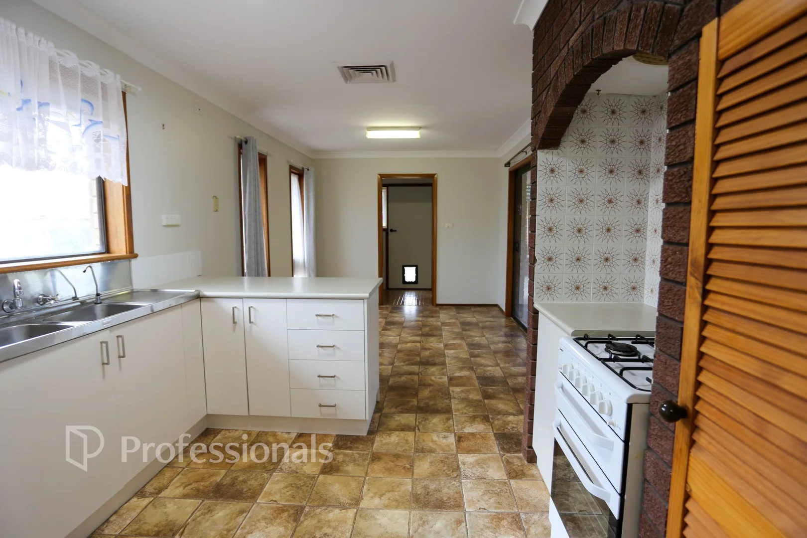 Additional image 5 of 10 Walnut Grove, Castletown WA 6450