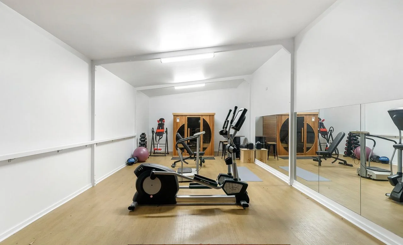 Additional image 9 of 4 Riverdowns Crescent, Helensvale QLD 4212