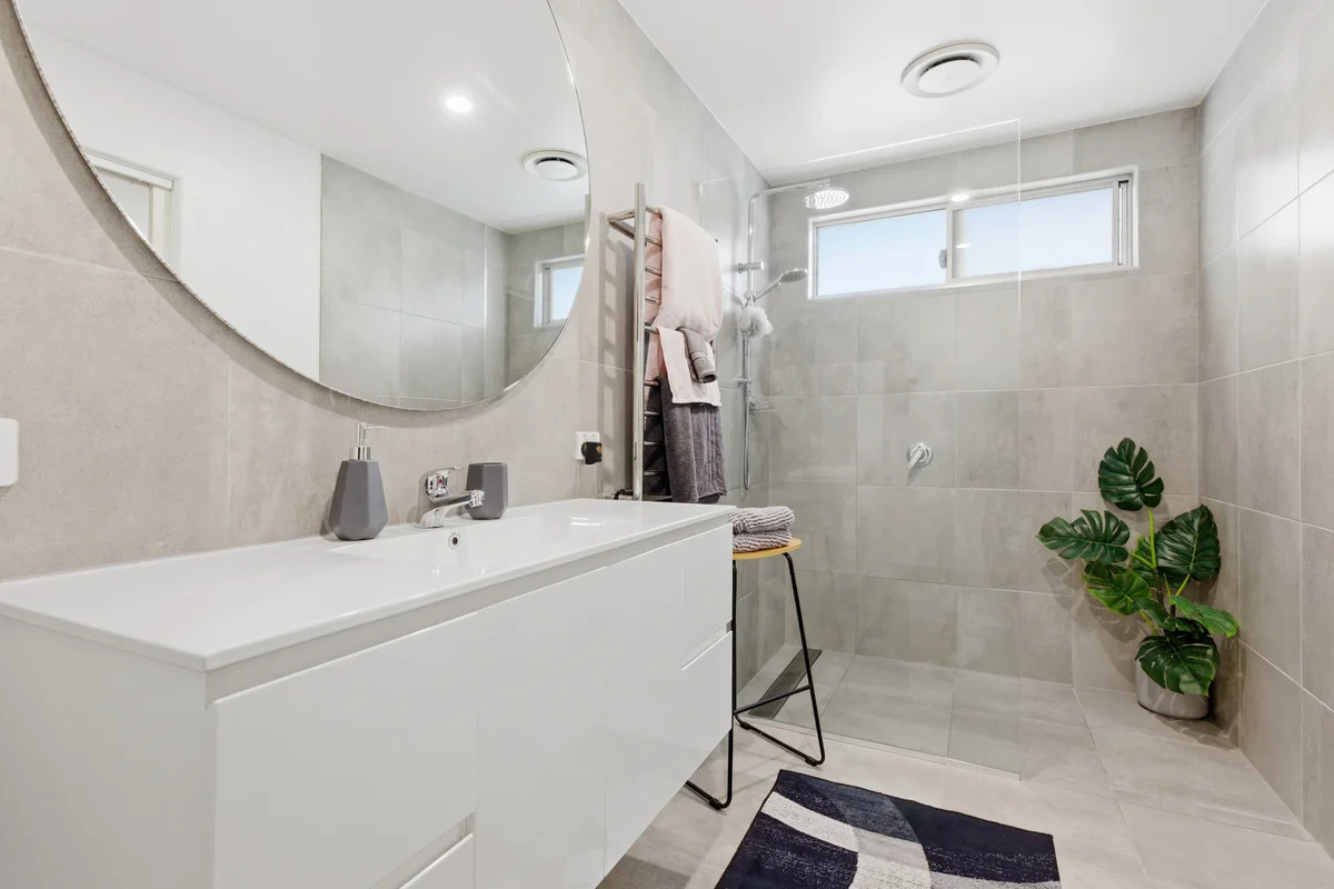 Additional image 3 of 34 McCullough Street, Lakes Entrance VIC 3909