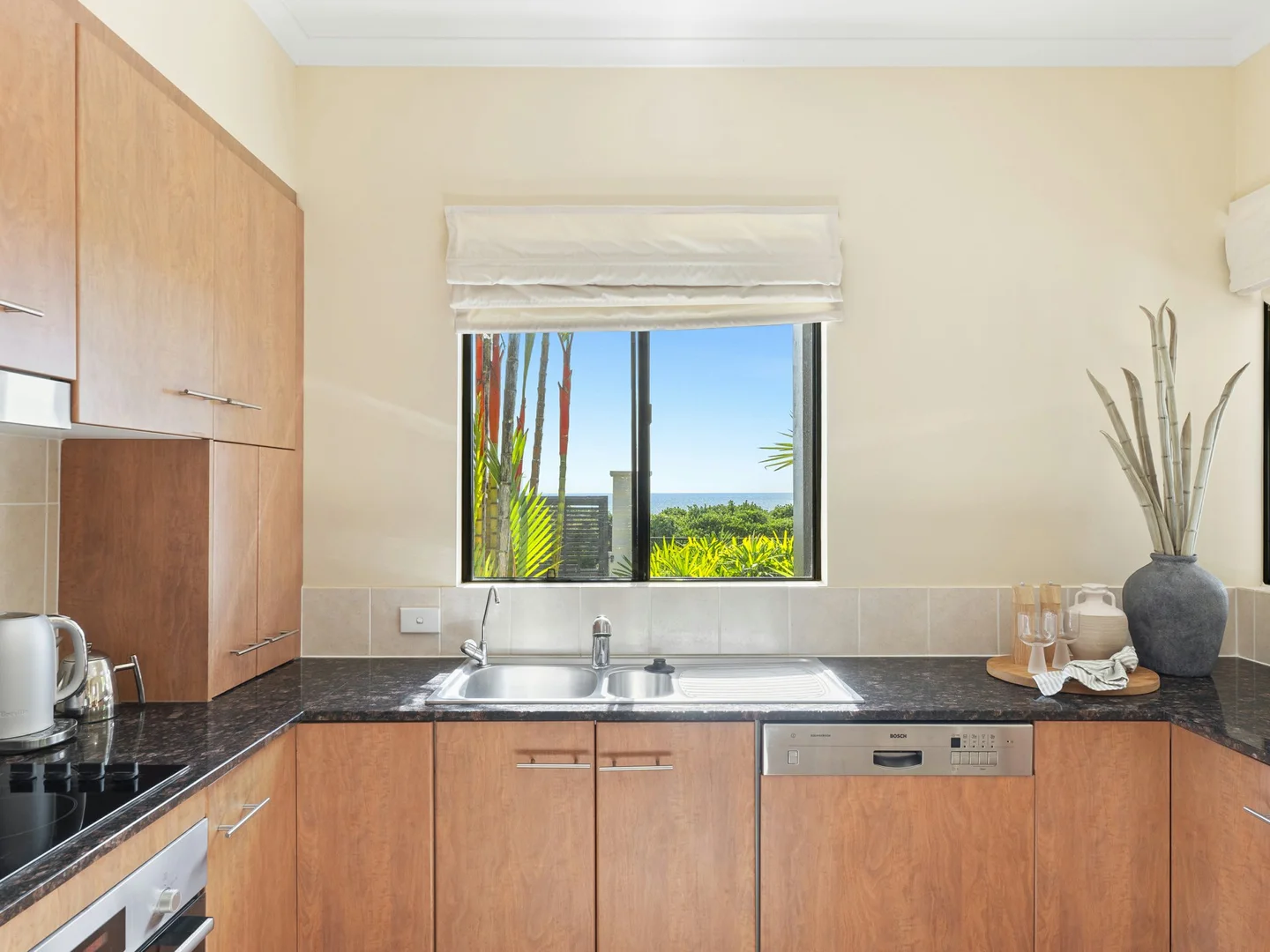 Additional image 19 of 12/5-7 Arlington Esplanade, Clifton Beach QLD 4879