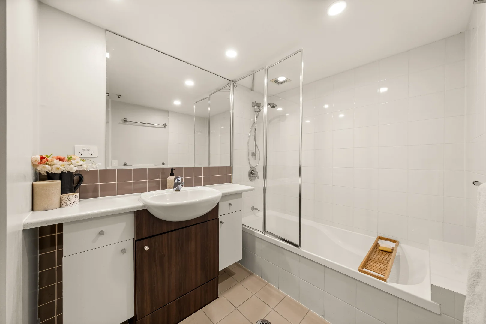 Additional image 31 of 101/54 Vernon Terrace, Teneriffe QLD 4005