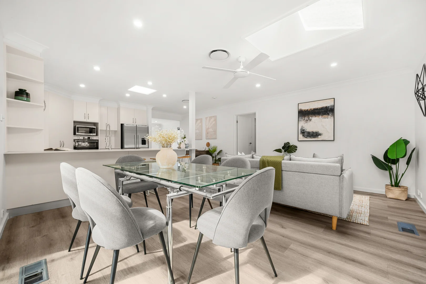 Additional image 9 of 76 Eggleston Crescent, Chifley ACT 2606