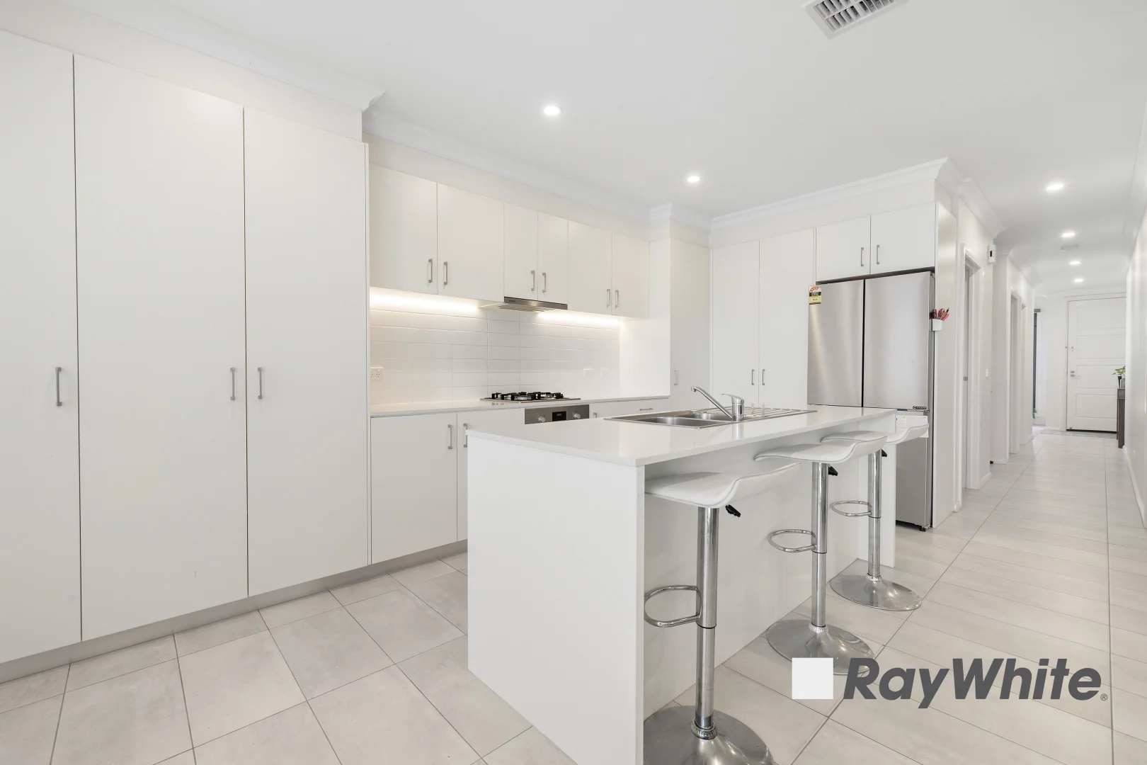 Additional image 2 of 41 Billy Buttons Drive, Narre Warren VIC 3805