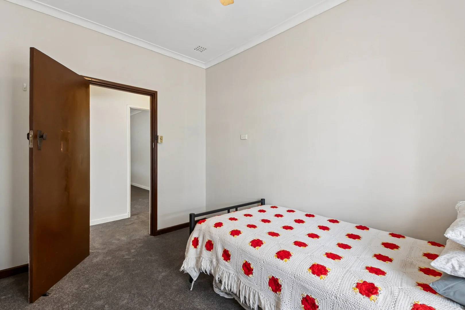 Additional image 10 of 130 Hill View Terrace, St James WA 6102