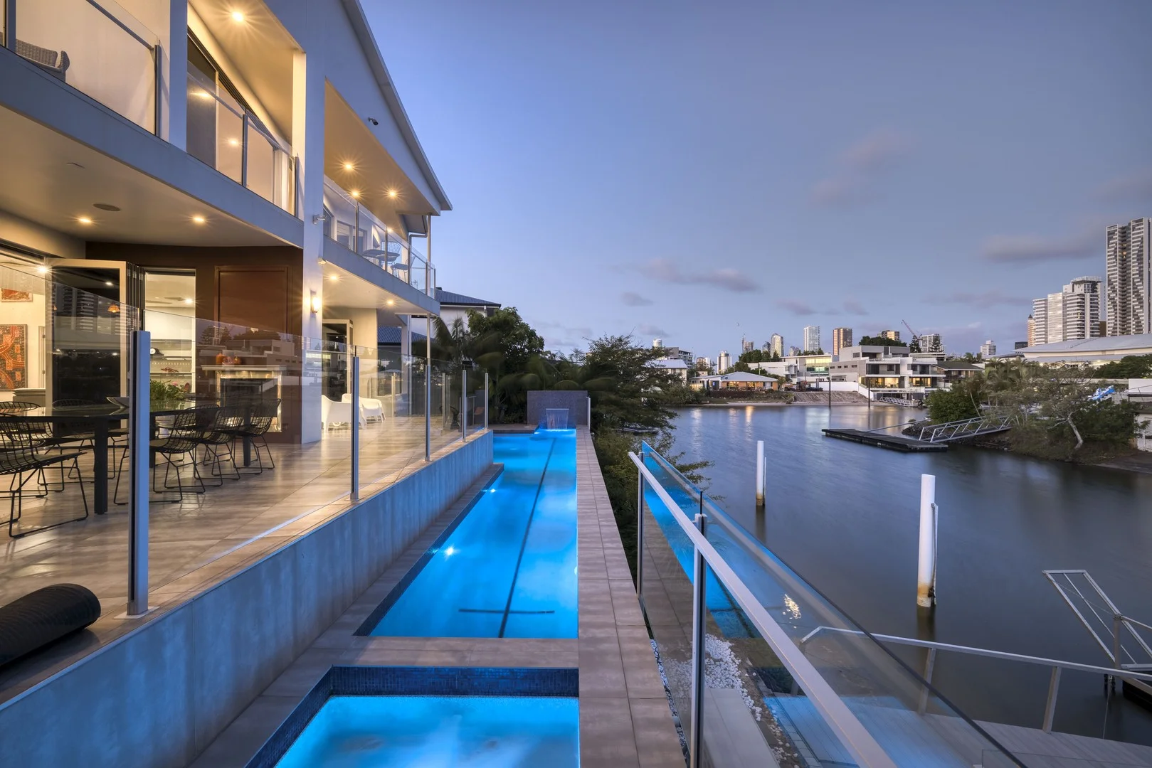 12 Lotus Key, Broadbeach Waters QLD 4218