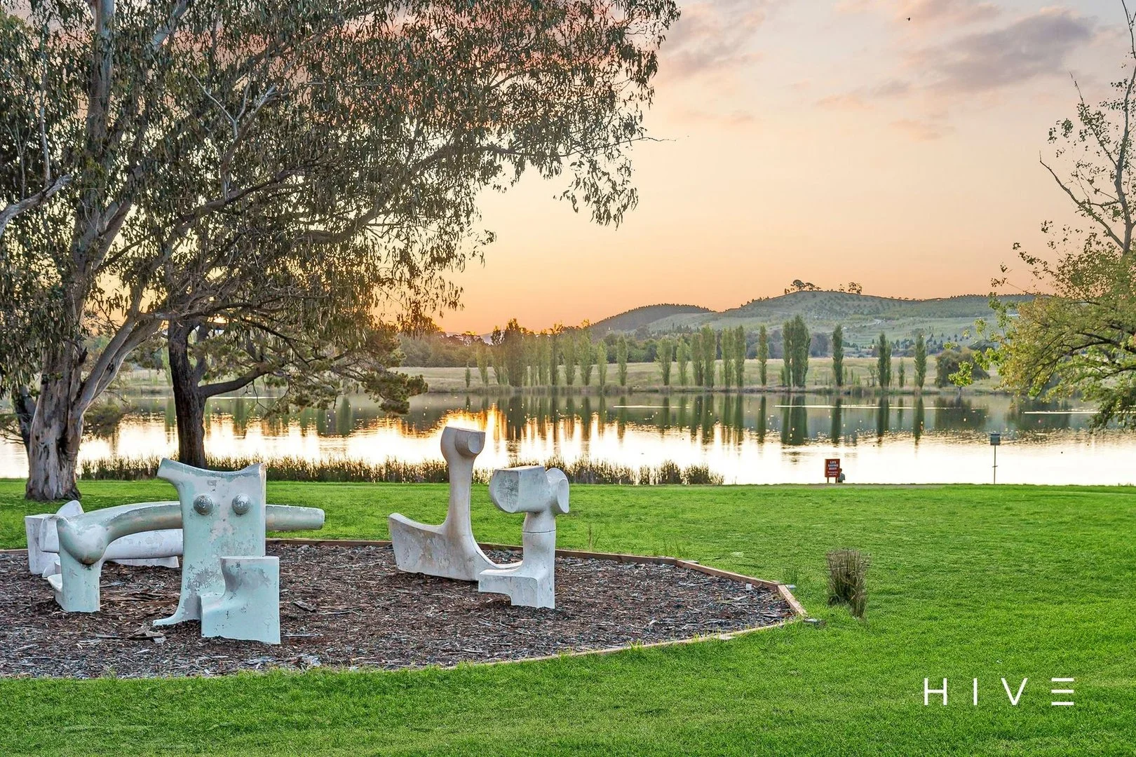 Additional image 19 of 90 Hopetoun Circuit, Yarralumla ACT 2600