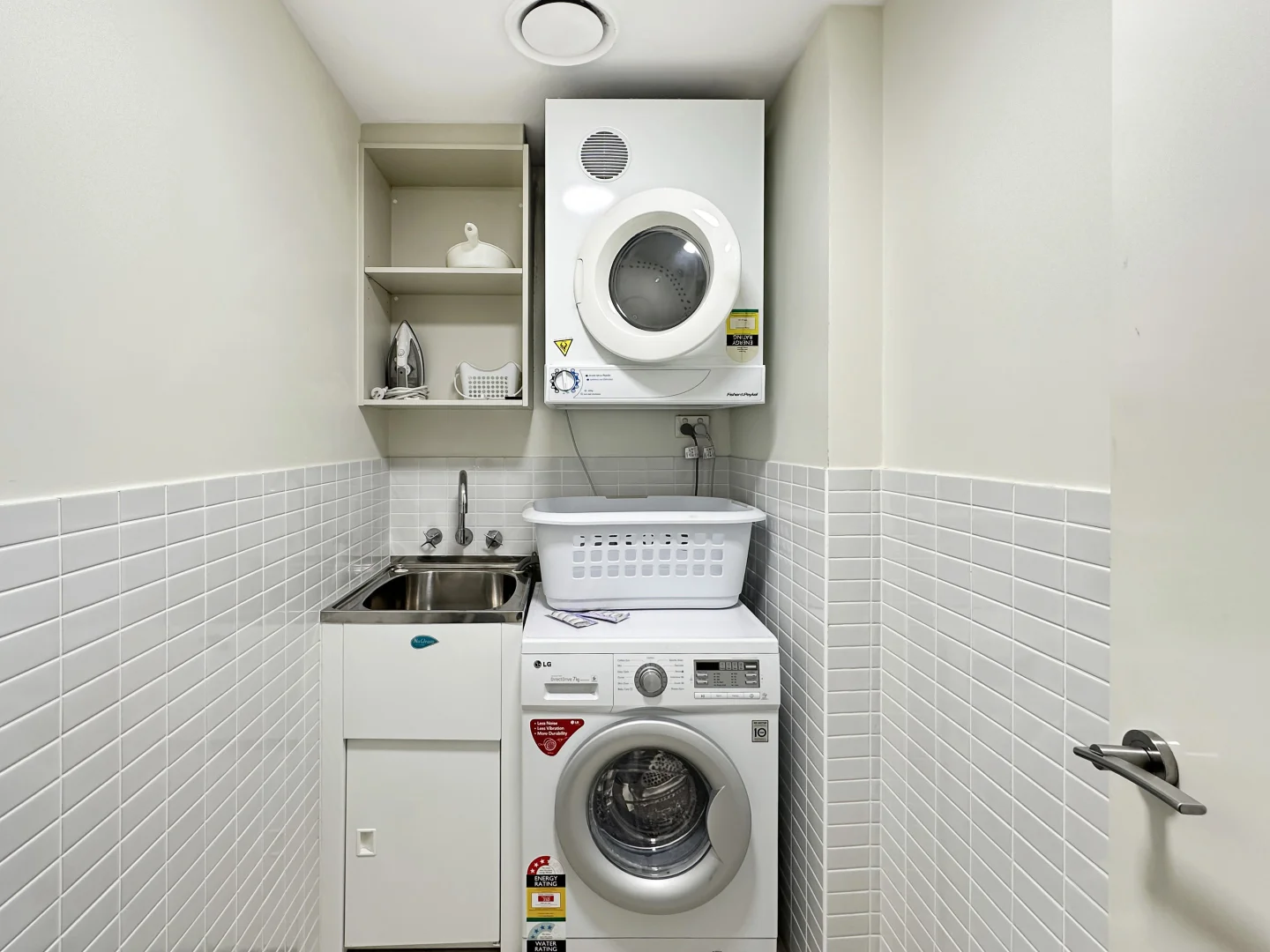 Additional image 15 of 913/123 Sooning St 'Blue On Blue', Nelly Bay QLD 4819