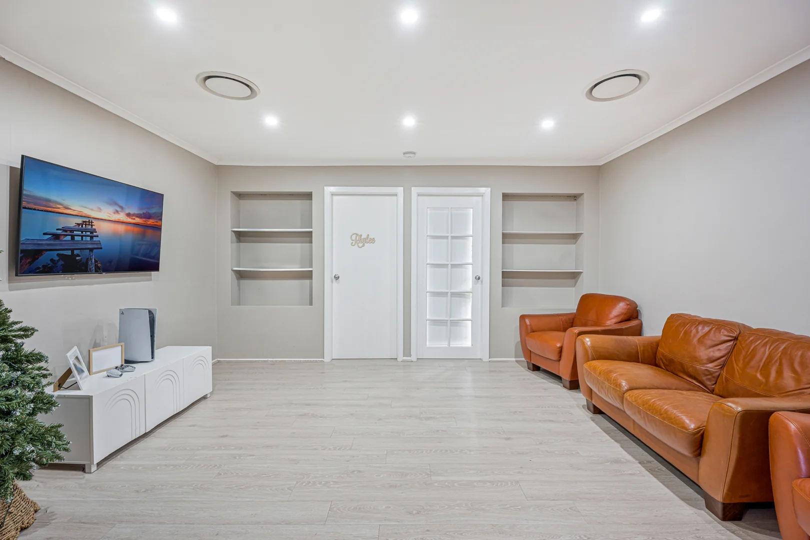 Additional image 2 of 16 Little Street, Cambridge Park NSW 2747