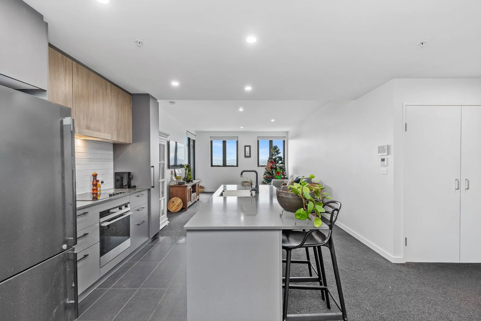 Additional image 9 of 1001/2 Charles Street, Charlestown NSW 2290