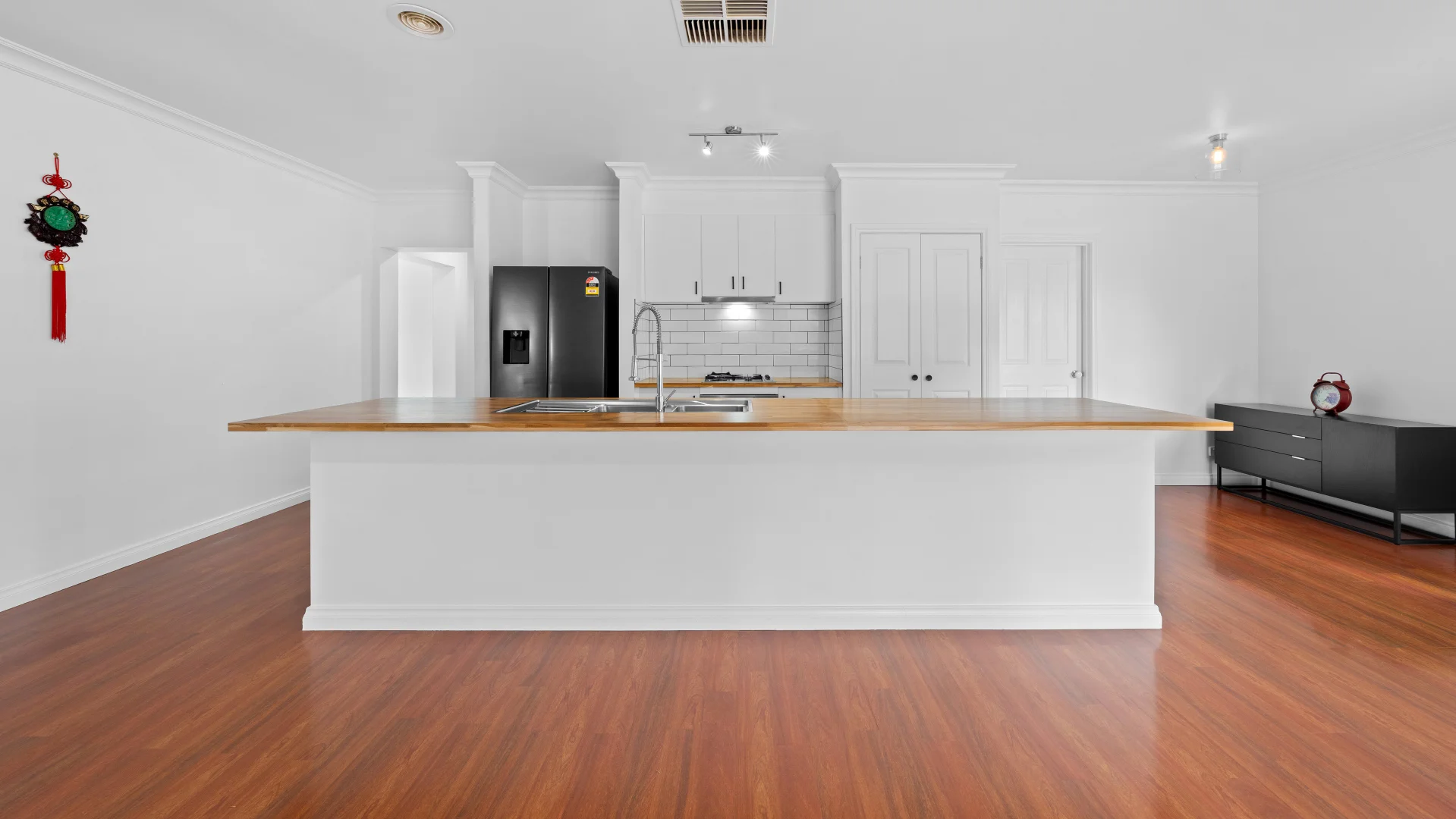 Additional image 3 of 98 Cottage Crescent, Kilmore VIC 3764