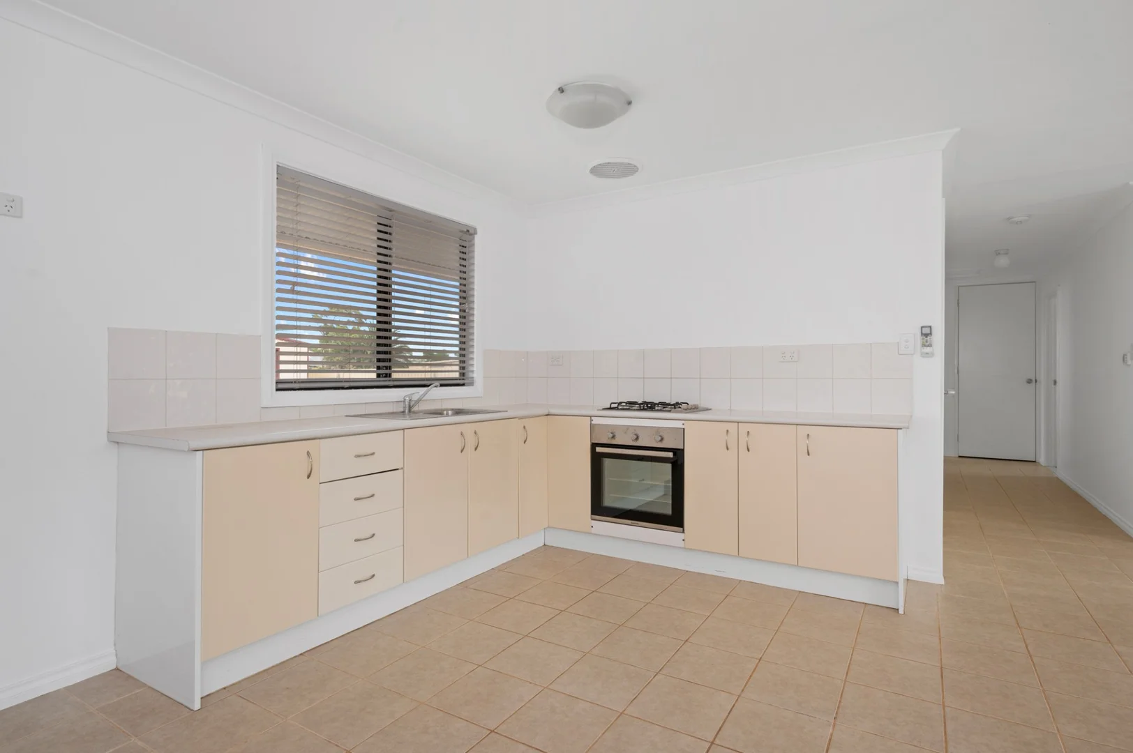 Additional image 4 of 79 Bayley Street, Coolgardie WA 6429