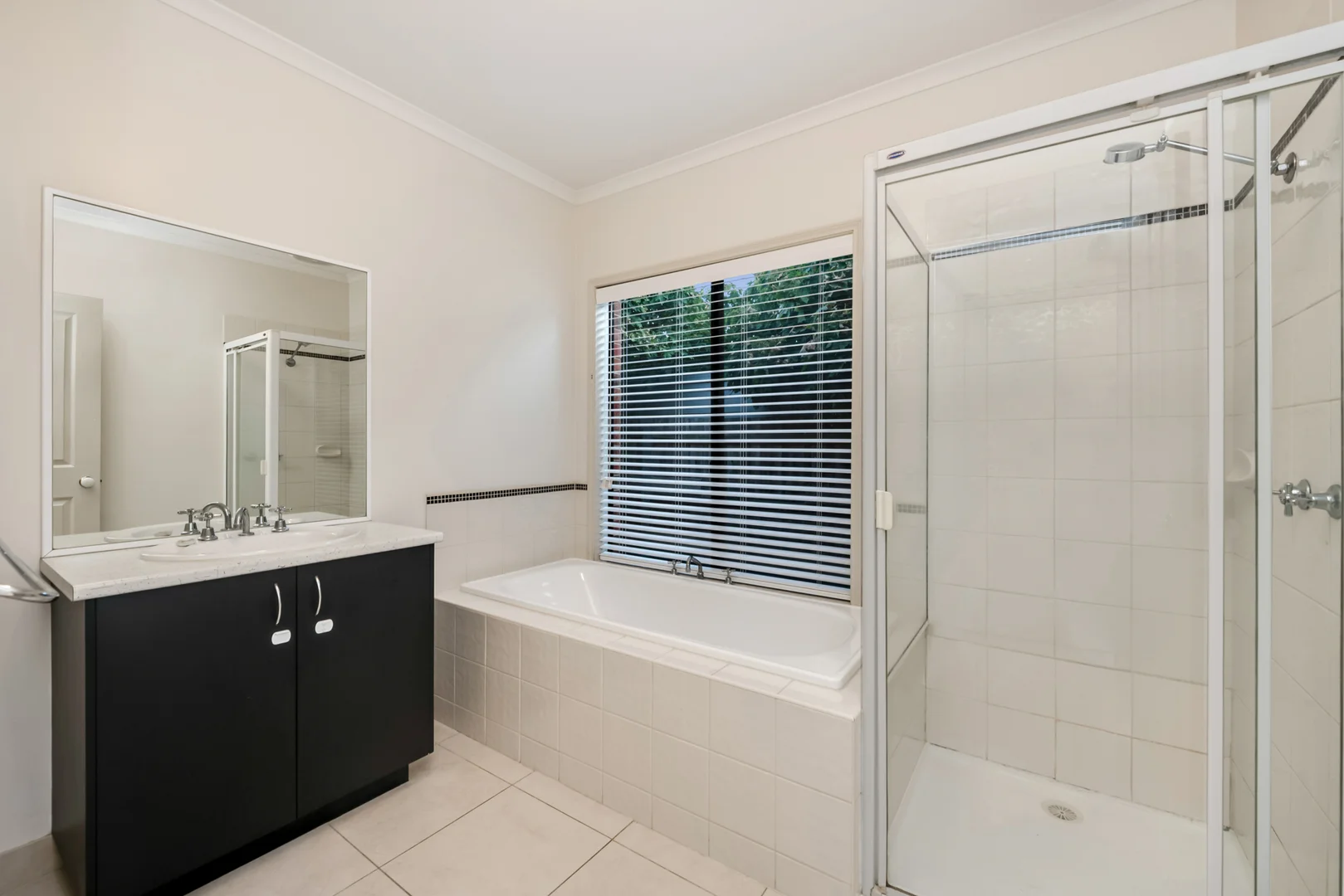 Additional image 12 of 9 Isabella Grove, Strathdale VIC 3550