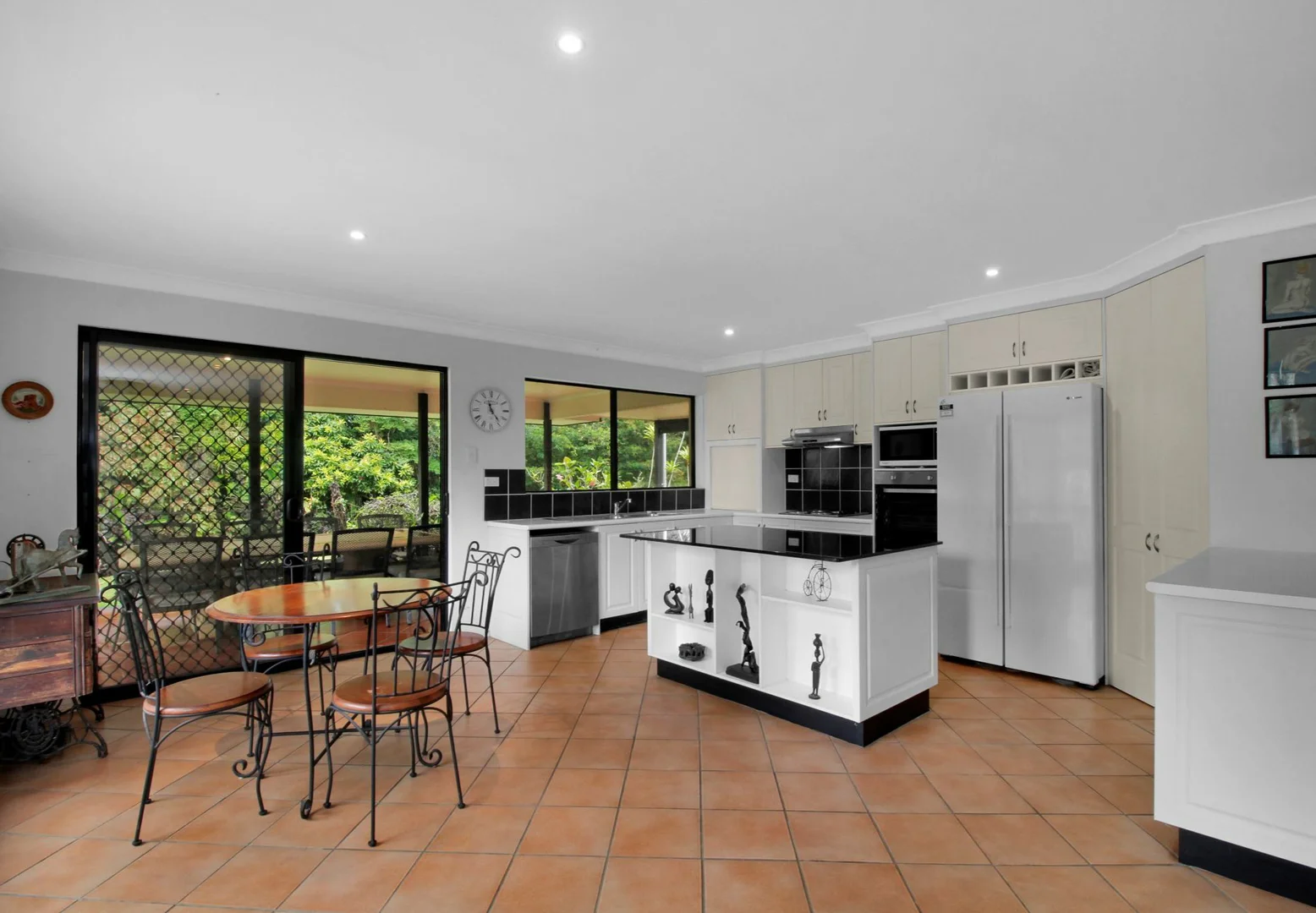 Additional image 3 of 24 - 26 Mango Crescent, Macleay Island QLD 4184