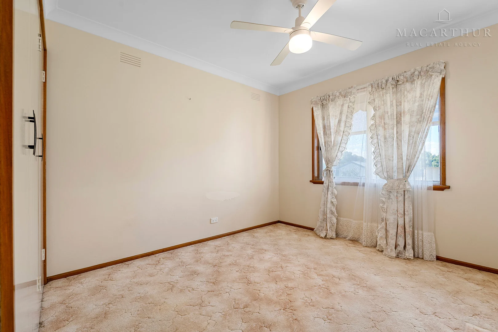 Additional image 14 of 92 Raye Street, Tolland NSW 2650