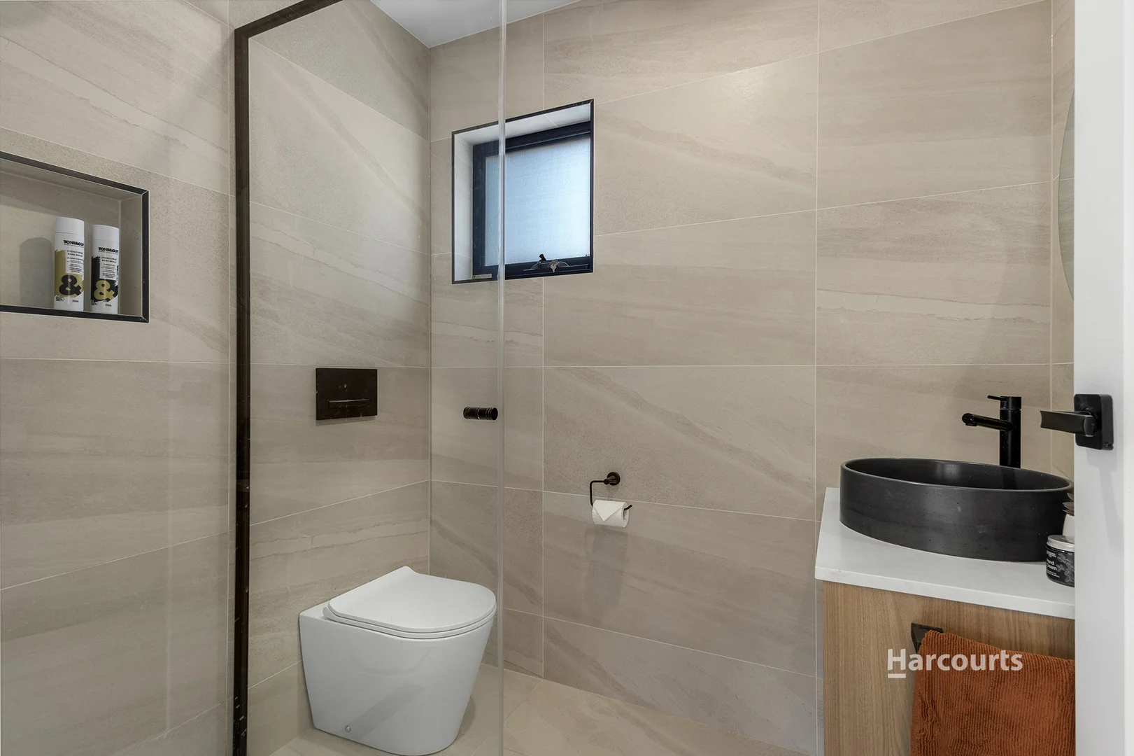 Additional image 25 of 2/4 Arnold Street, Penguin TAS 7316