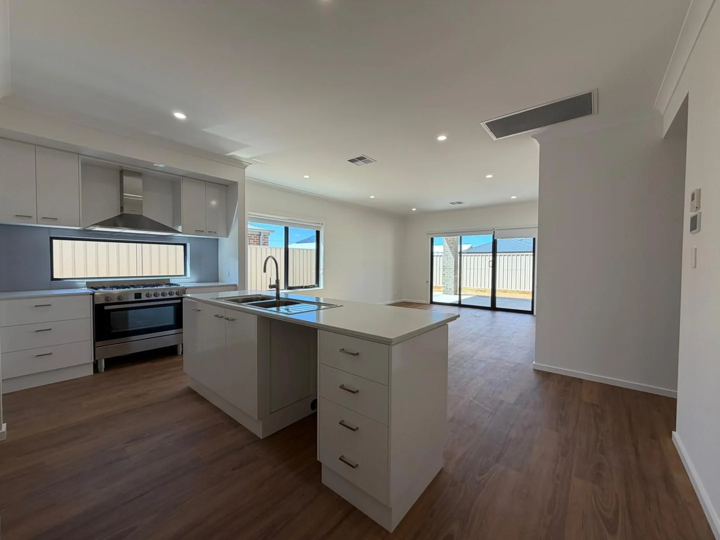 Additional image 2 of 19 Lakepark Boulevard, Mildura VIC 3500