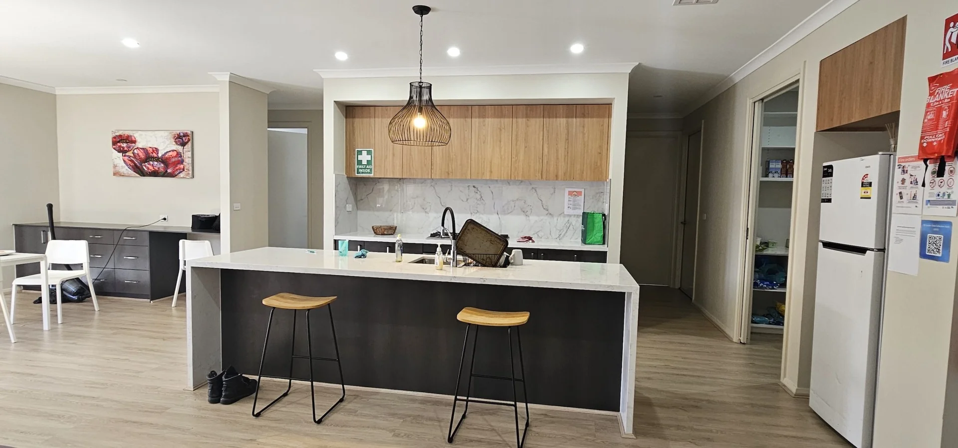 Additional image 2 of Lara VIC 3212