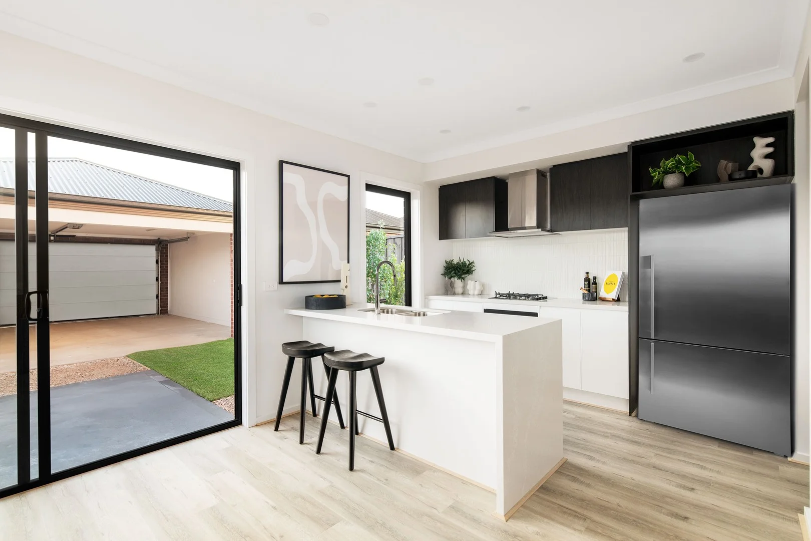 1 Burnbank Parade, Smiths Lane, Clyde North VIC 3978