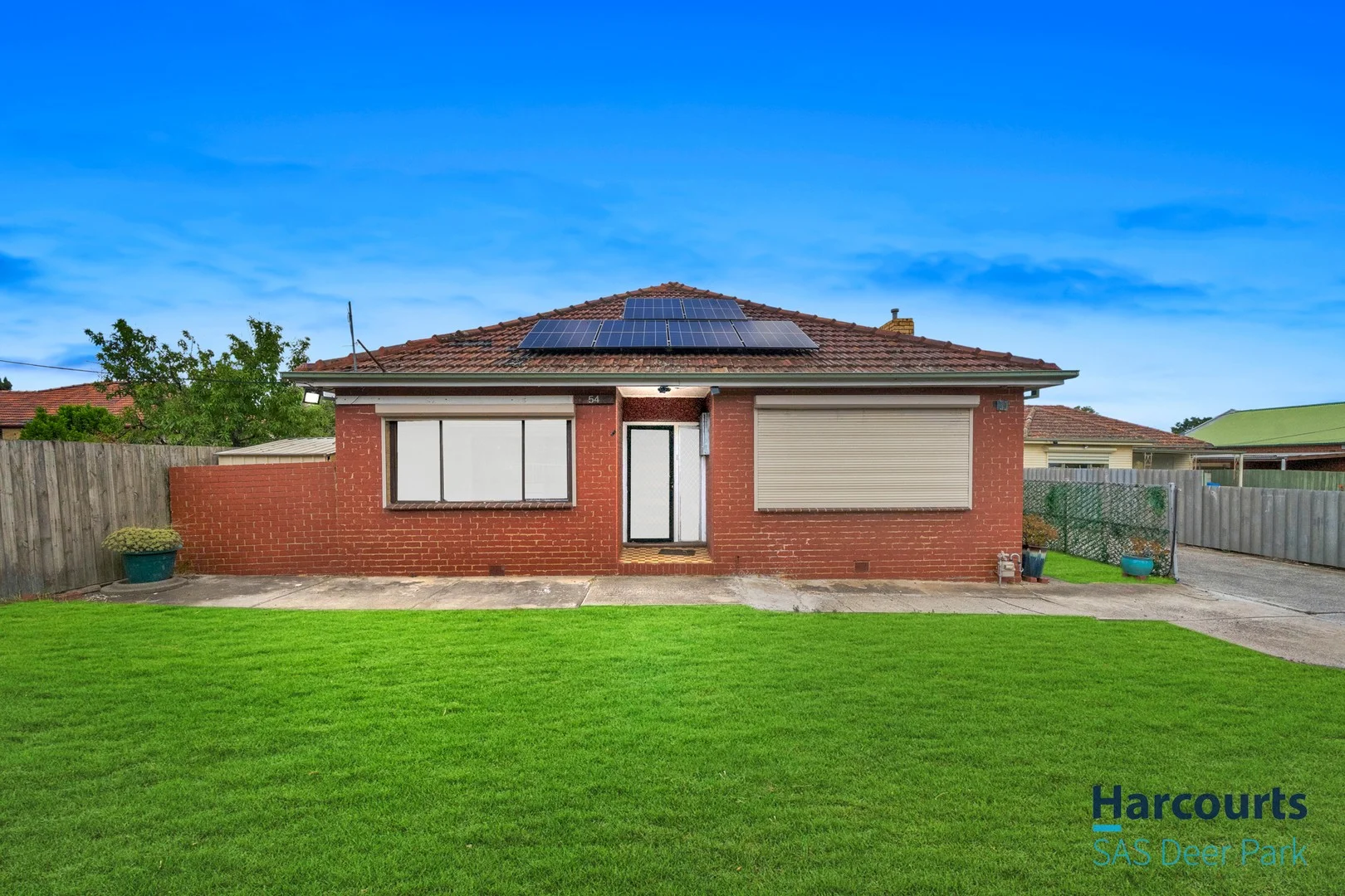 1/54 East Esplanade, St Albans VIC 3021