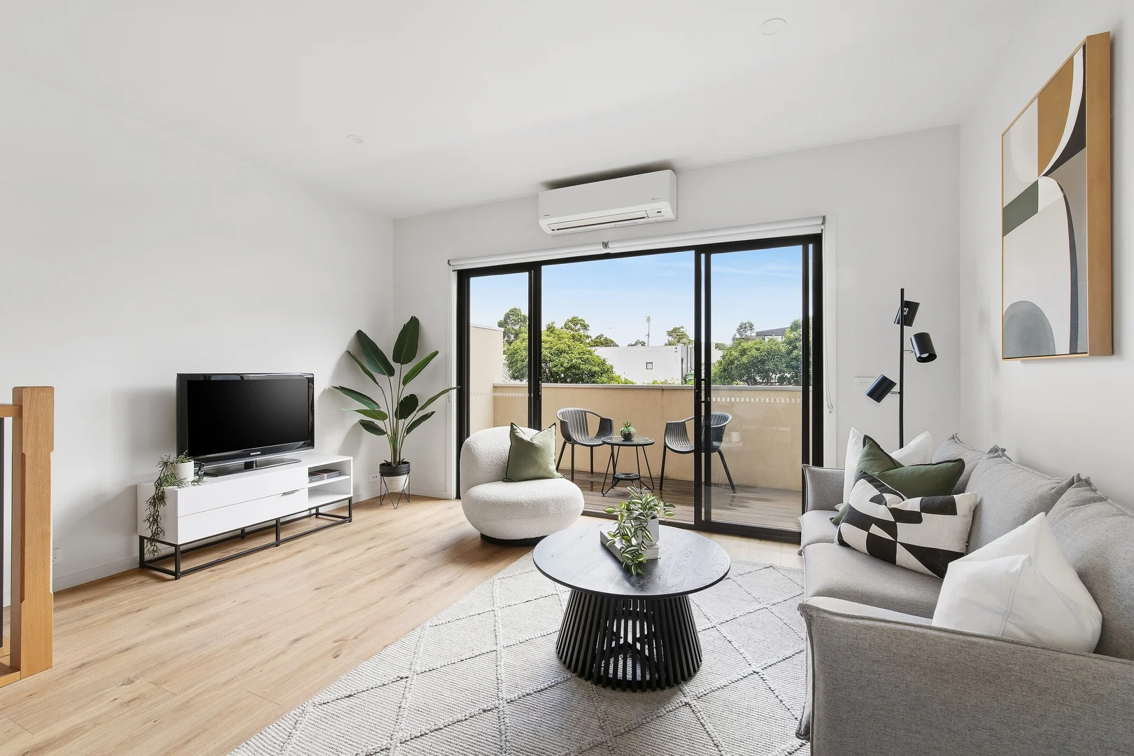4/18 Aberdeen Road, Macleod VIC 3085