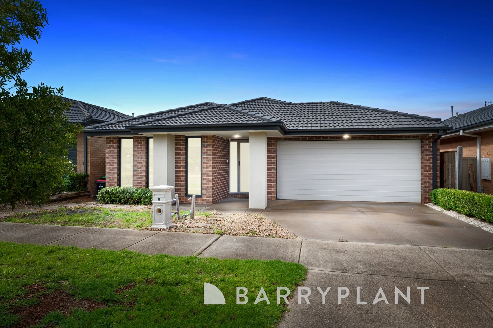 7 Hocston Way, Thornhill Park VIC 3335