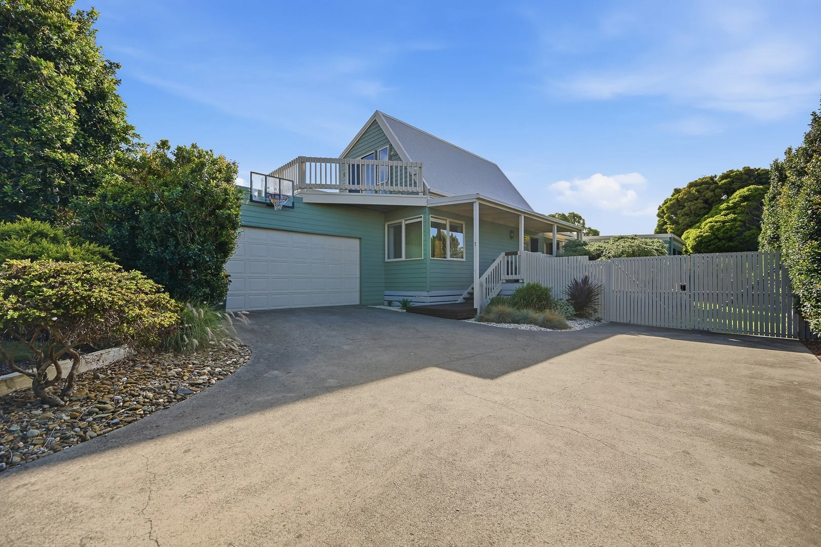 7 Beachcomber Drive, Inverloch VIC 3996