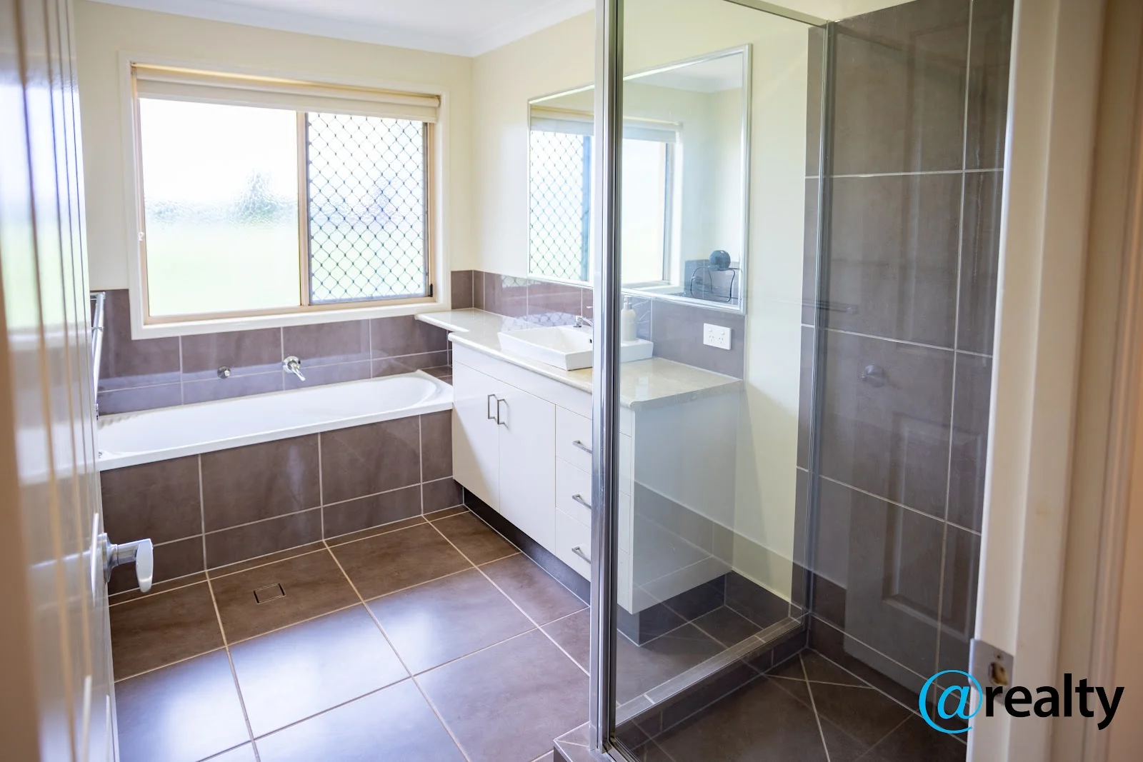 Additional image 17 of 77-79 Rosella Parade, Kingaroy QLD 4610