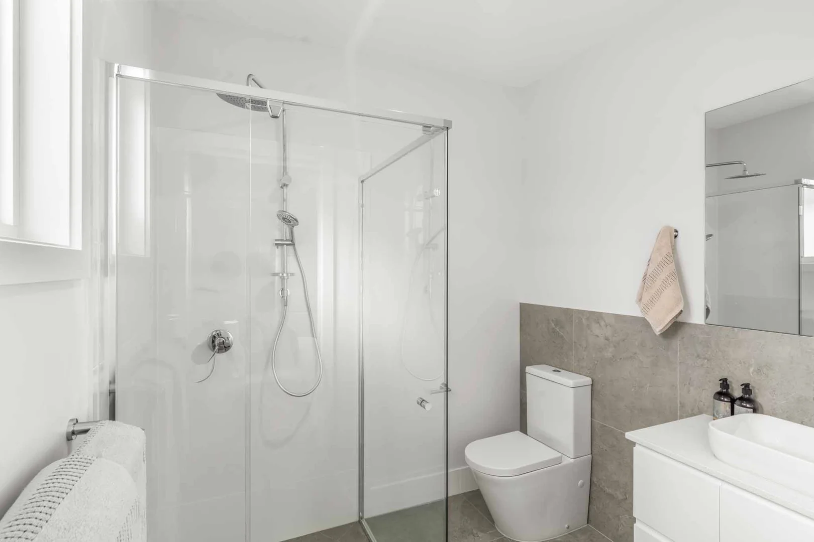 Additional image 7 of 9/266 Aberglasslyn Road, Aberglasslyn NSW 2320