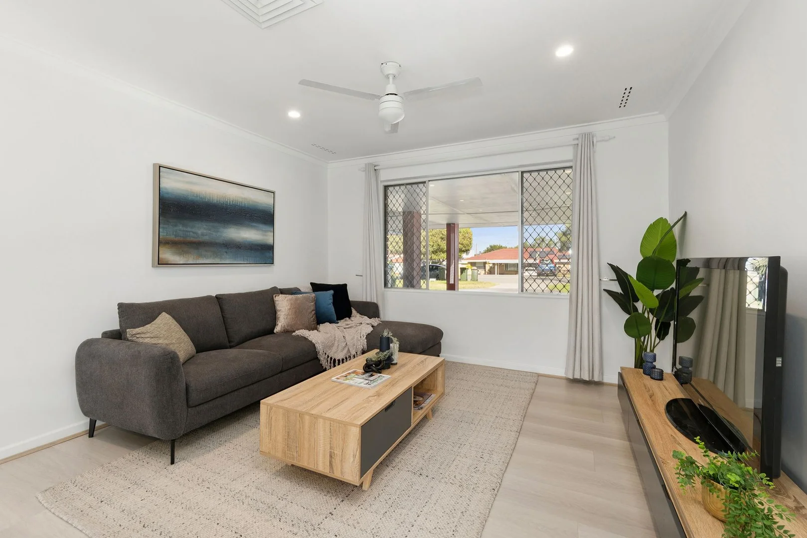 Additional image 3 of 15 Sharon Drive, Carine WA 6020