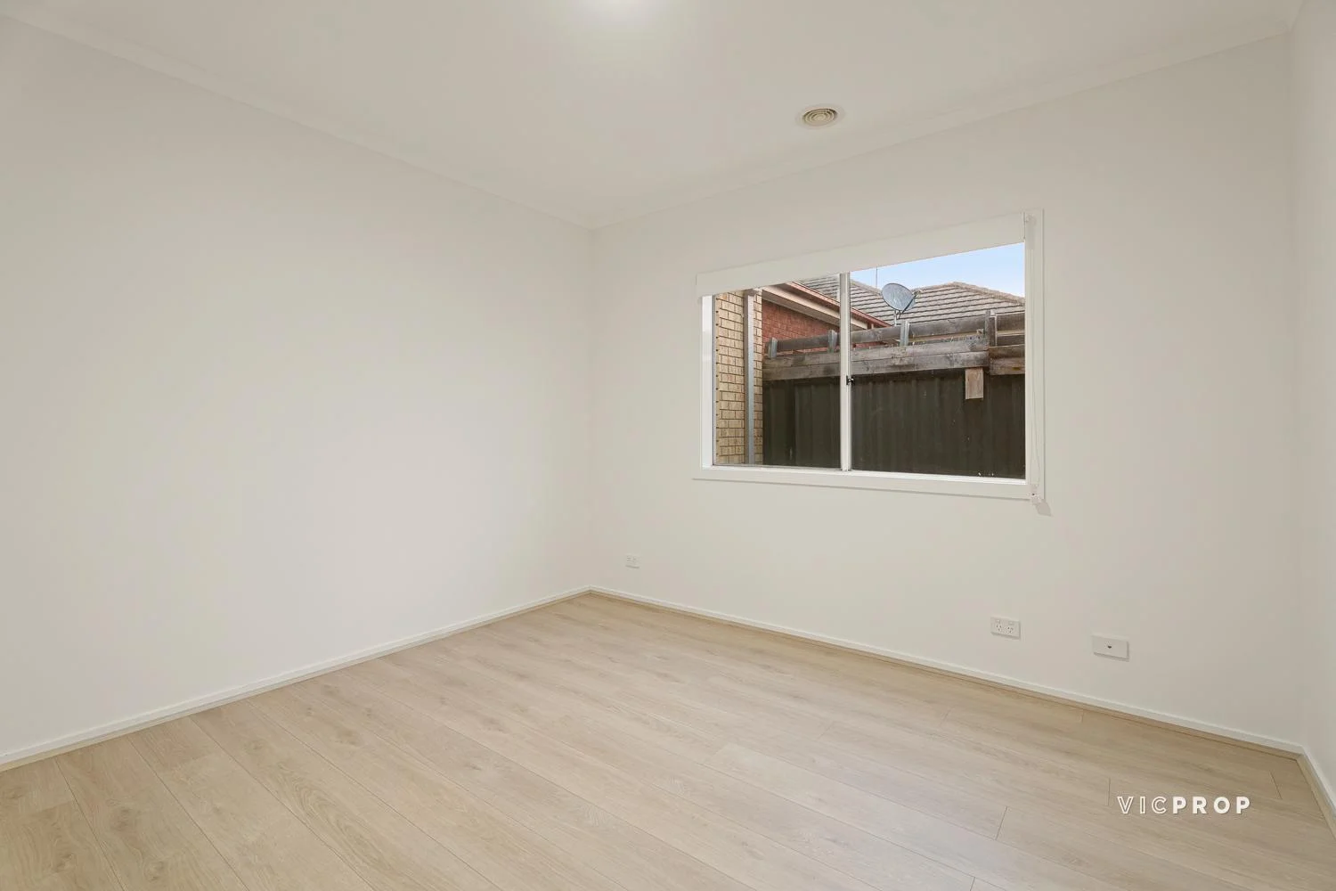 Additional image 12 of 2 Friarbird Court, Point Cook VIC 3030