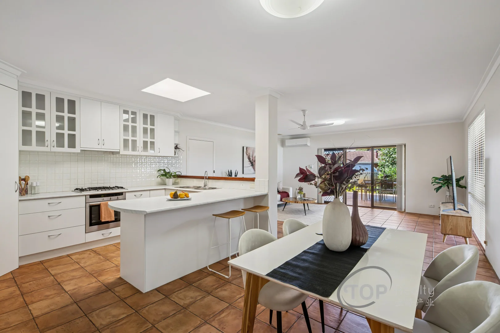 Additional image 12 of 32 Sellars Way, Bull Creek WA 6149