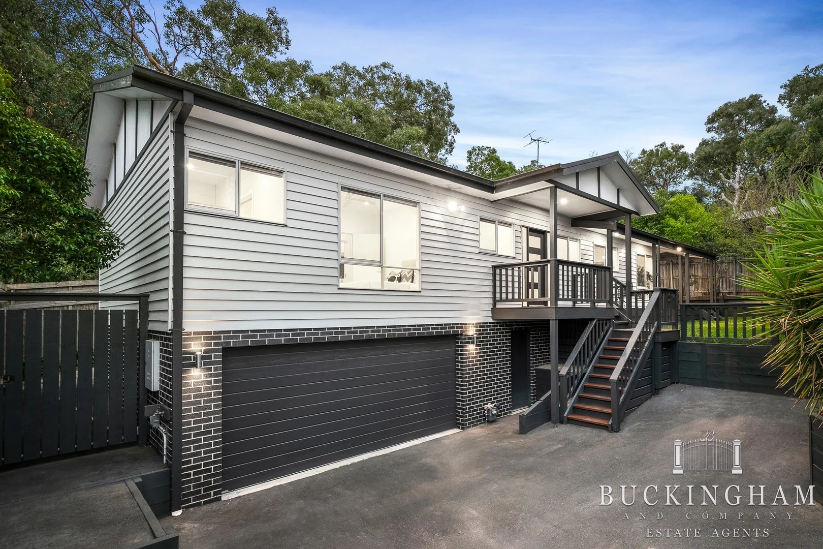 2/125 Bridge Street, Eltham VIC 3095