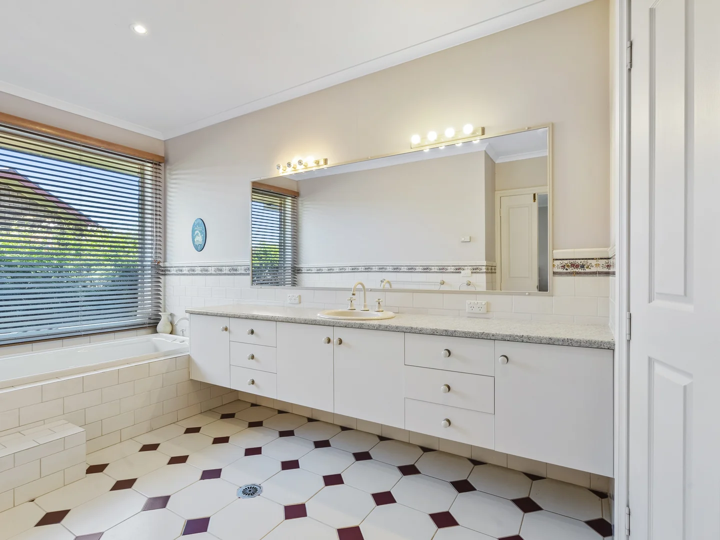 Additional image 12 of 5 Druitt Court, Finley NSW 2713