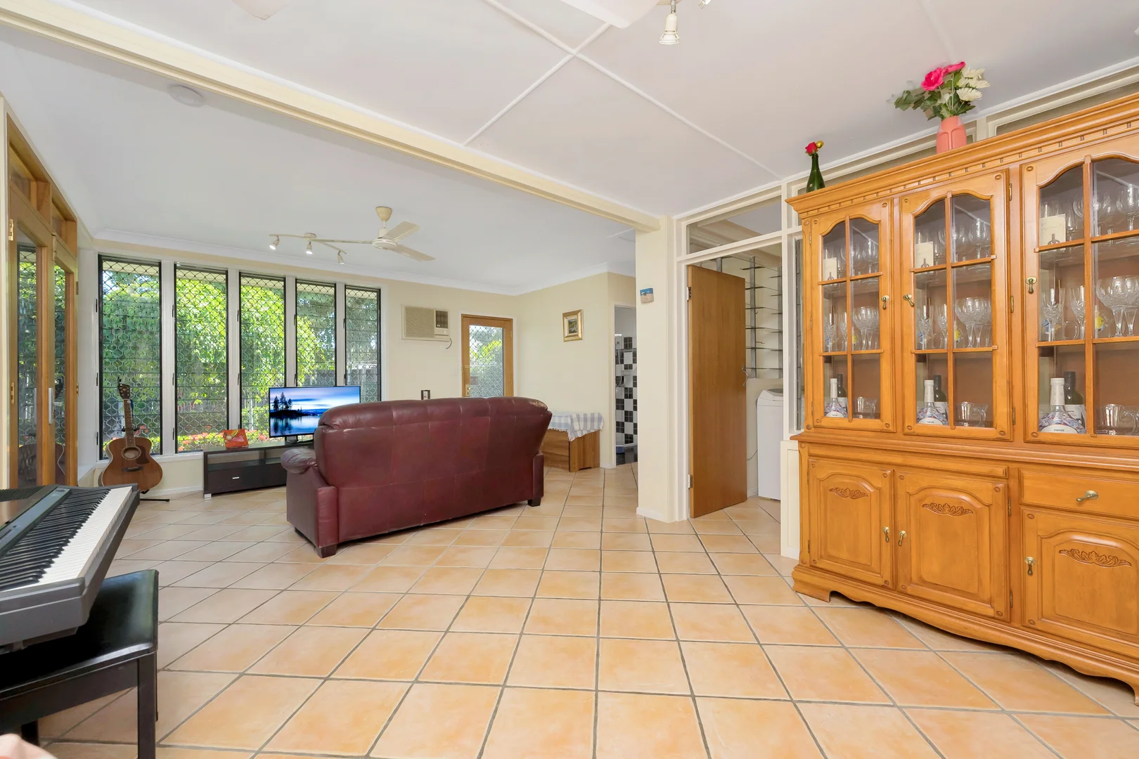 Additional image 6 of 6 Kenilworth Avenue, Hyde Park QLD 4812