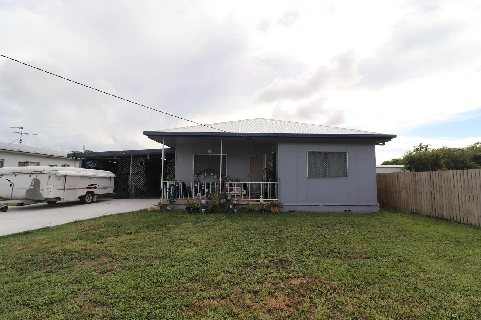 140 Tenth Avenue, Home Hill QLD 4806
