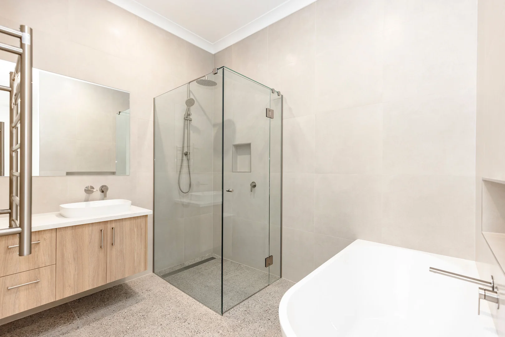 Additional image 10 of 4/13-15 Kimberley Avenue, Swan Hill VIC 3585