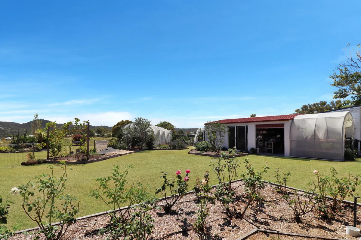 Additional image 24 of 26 Burton Crescent, Stanthorpe QLD 4380