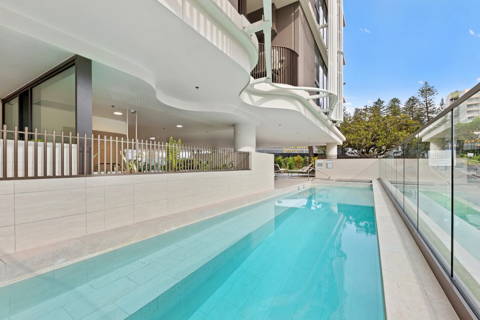 Additional image 19 of Level 4, 403/144 Marine Parade, Coolangatta QLD 4225
