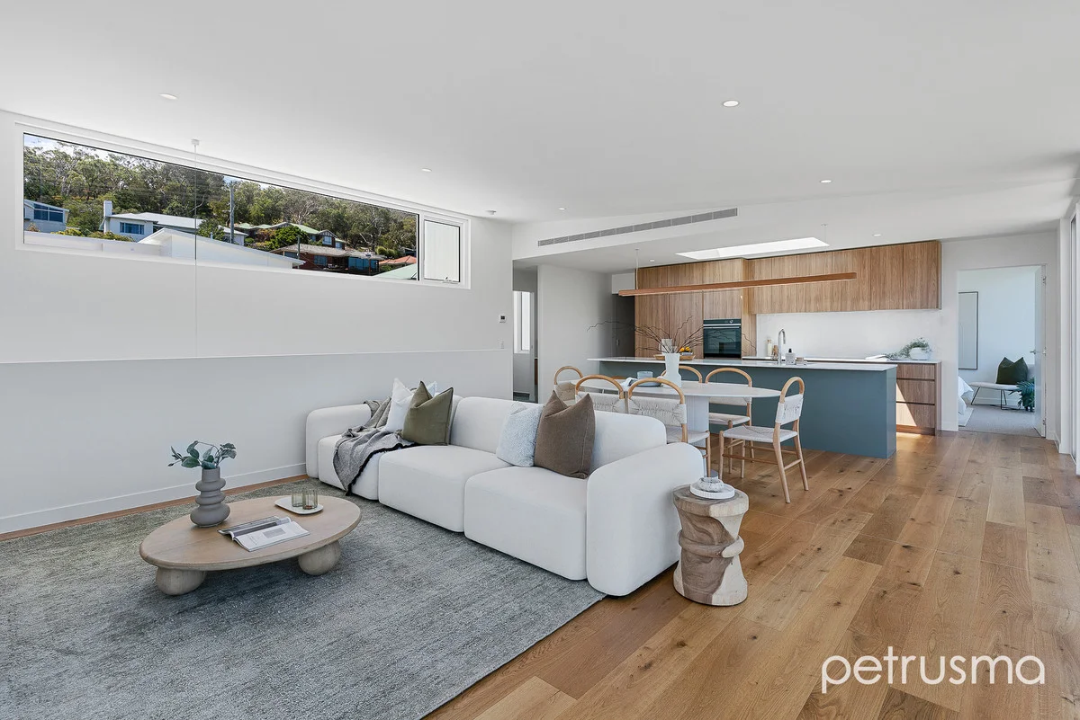 Additional image 5 of 3/107 Derwent Avenue, Lindisfarne TAS 7015