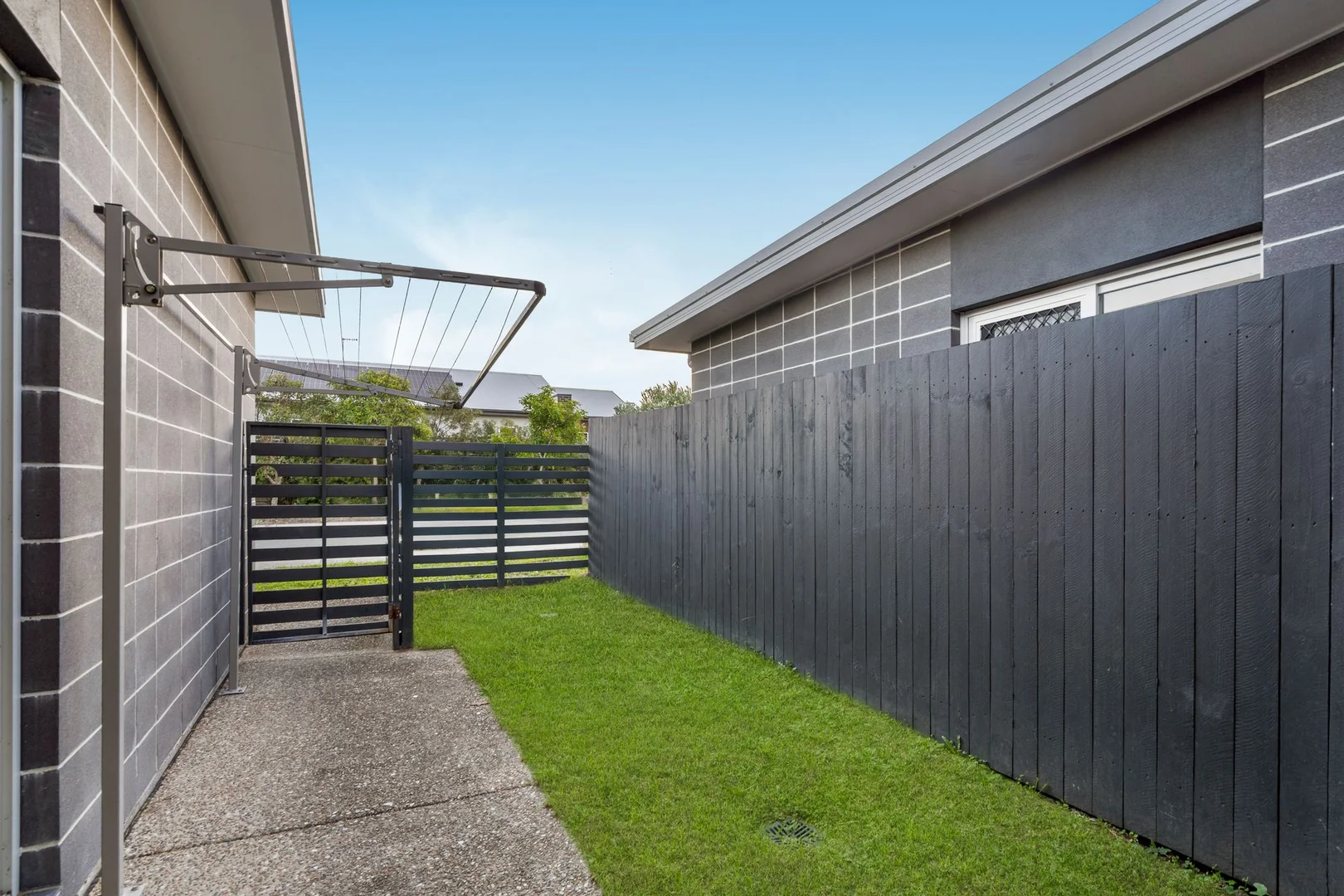 Additional image 15 of 31 Basalt Drive, Yarrabilba QLD 4207